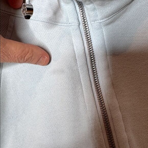 Lululemon Scuba Oversized Funnel Neck Half Zip In Powder Blue. Size XS/S. - Picture 10 of 10